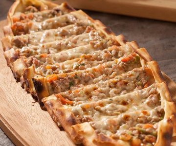 Kuşbaşı Kaşarlı Pide